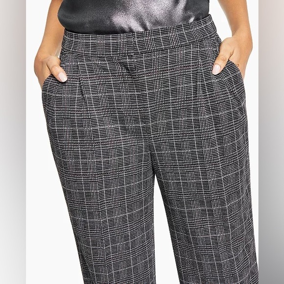 Like New -  BAR III- Plaid Wide-Leg Pants - Picture 5 of 5